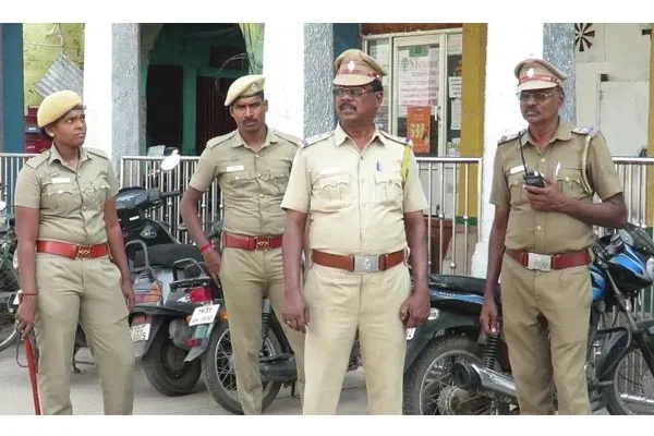 nagoor mosque under control of police